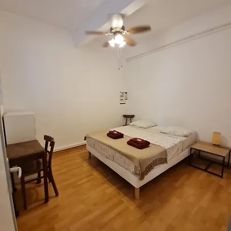 Charming Authentic In Location Apartment *